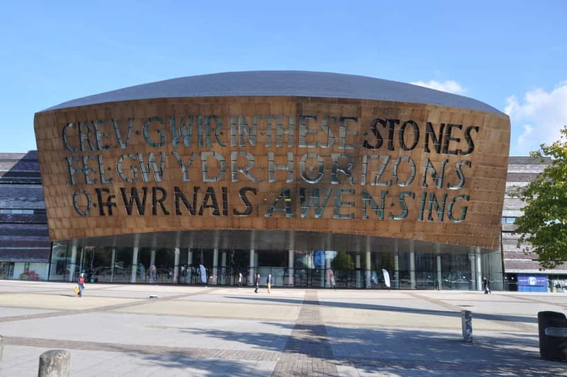 Cardiff Day Tour from London with Local Guide (Visit Wales) - Key points before you book