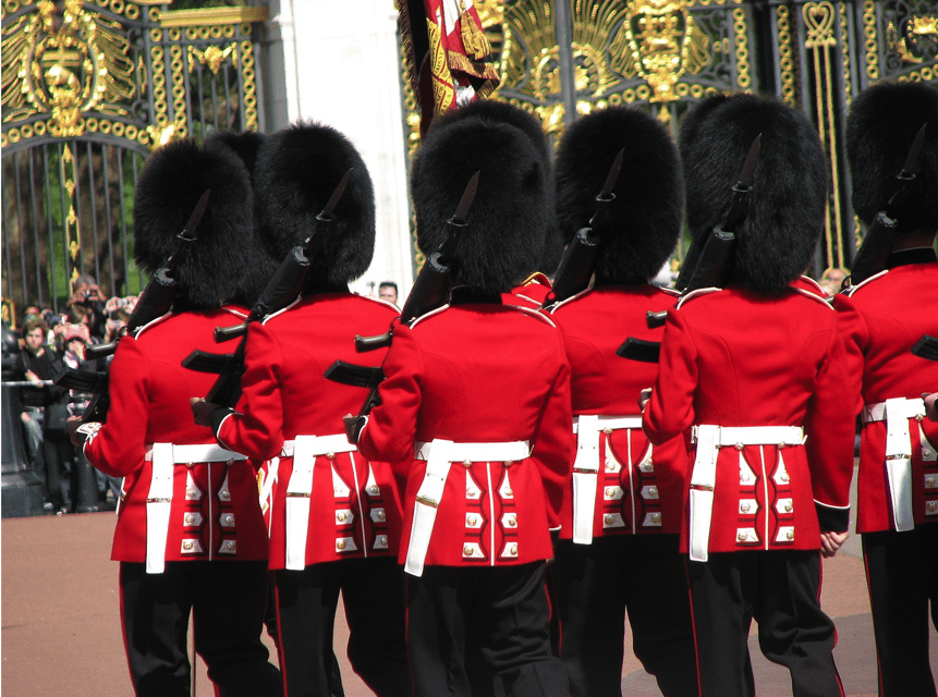 Changing of the Guard at Buckingham Palace - Who Should Book This Tour?