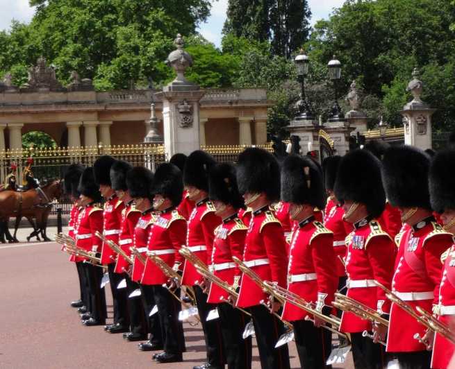 Changing of the Guard Experience in London - From Westminster to the Houses of Parliament