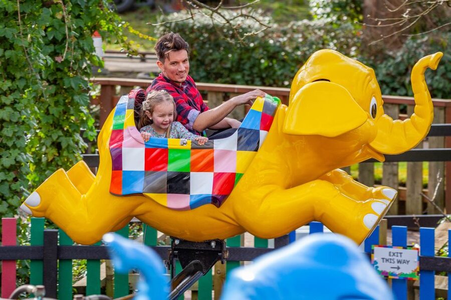 Chessington World of Adventures Resort: Entrance Ticket - Meeting meerkats and majestic lions