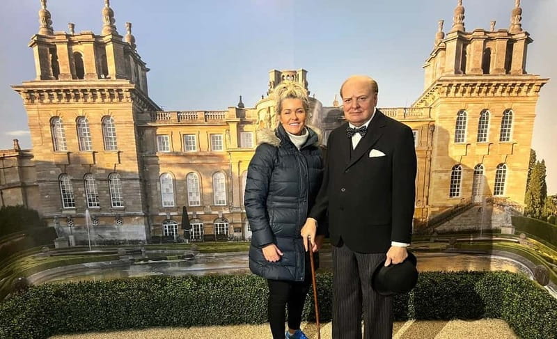 Churchill Tour at Blenheim Palace - Gardens, walking, and the optional buggy ride