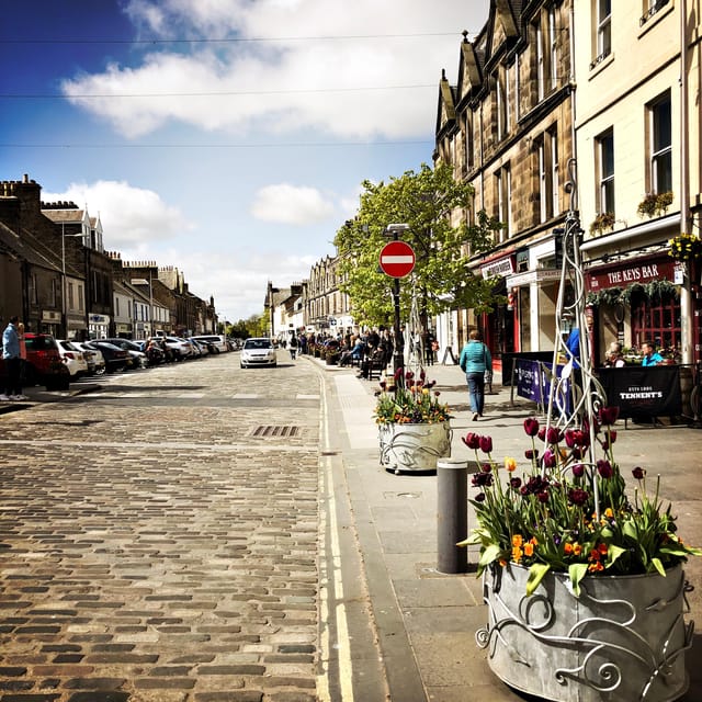 Coastal Charms: St Andrews & Kingdom of Fife Day Trip - A private Mercedes van and a more relaxed pace