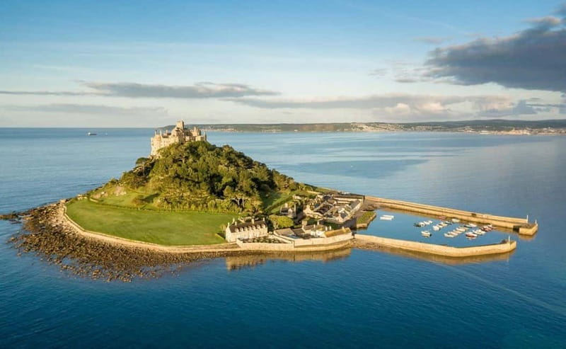 Cornwall: Private Guided Tour - South coast harbours and Cornish village life