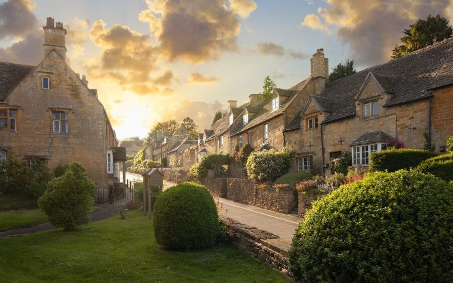 Cotswolds from London Private One-Day Tour by Car - Why a private Cotswolds day from London makes sense