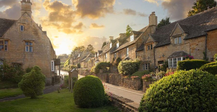Cotswolds from London Private One-Day Tour by Car - Bourton-on-the-Water and its little bridges