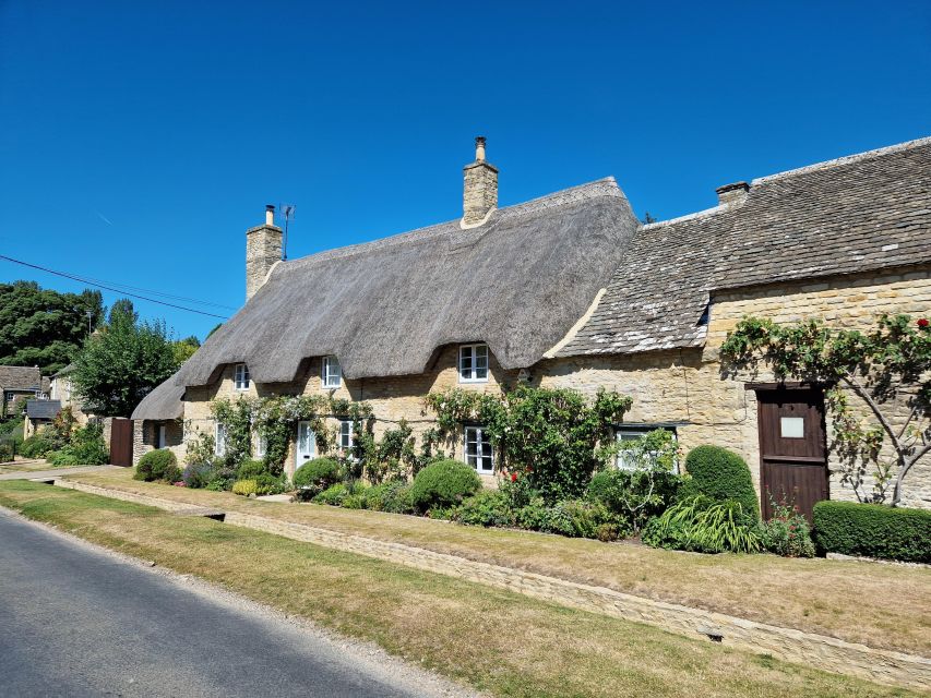 Cotswolds: the loveliest villages in England - Burford, the Tolsey Museum, and Civil War marks