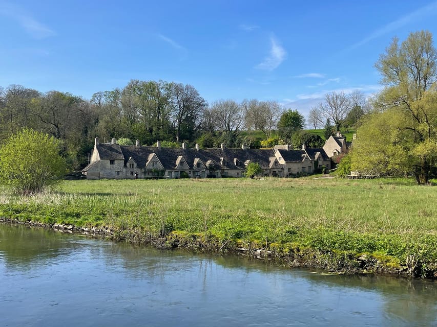 Cotswolds Villages & Countryside: Private Luxury Tour - Bibury in a focused 40-minute stop