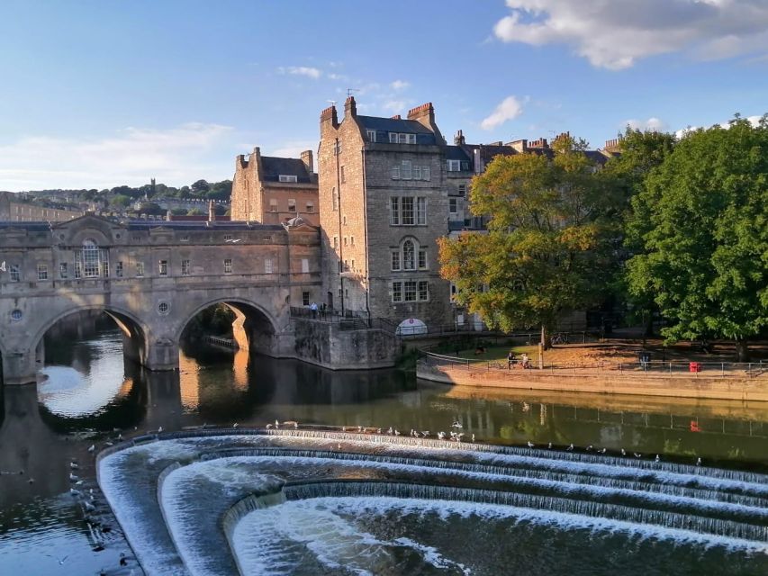 Discover Bath and Bridgerton with Music - Pulteney Bridge and the route through the city