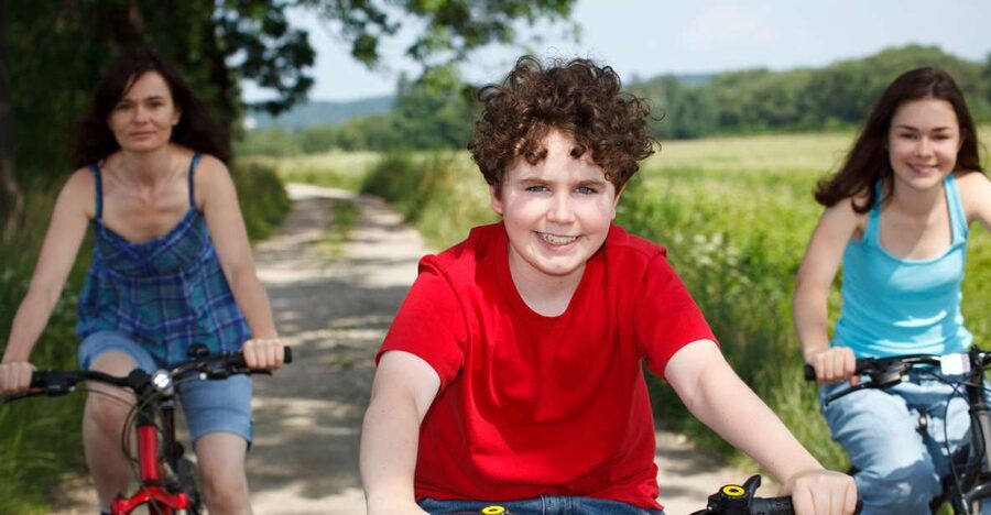 Discover Oxford: City & Countryside Cycling Tour - Following the Thames path toward Iffley