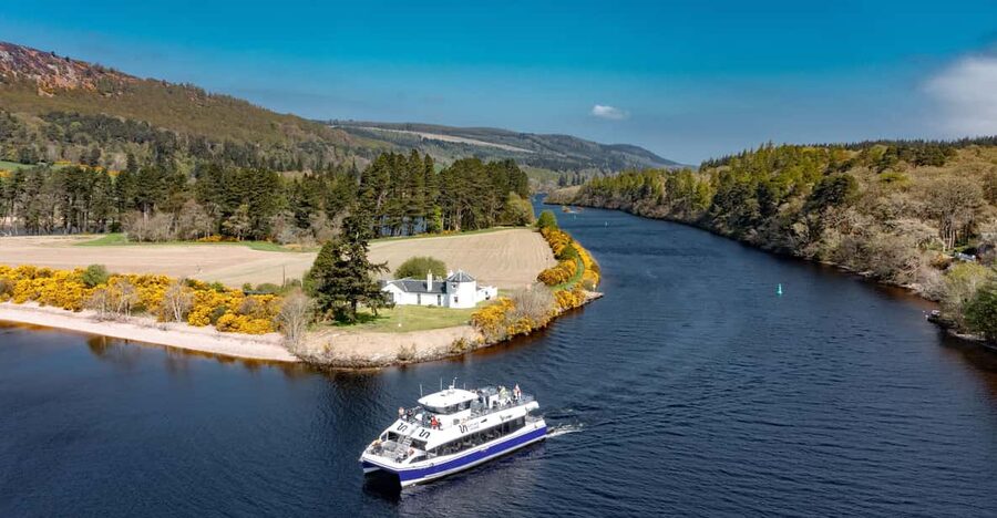 Dochgarroch: Caledonian Canal and Loch Ness 50min Cruise - Why this short Loch Ness cruise works