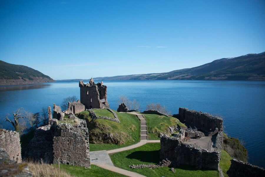 Dochgarroch: Loch Ness and Caledonian Canal 2-Hour Cruise - Why this short Loch Ness cruise works so well