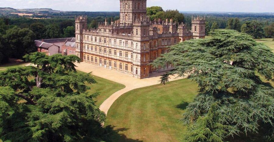 Downton Abbey and Village Small Group Tour from London - Guides, drivers, and the human side
