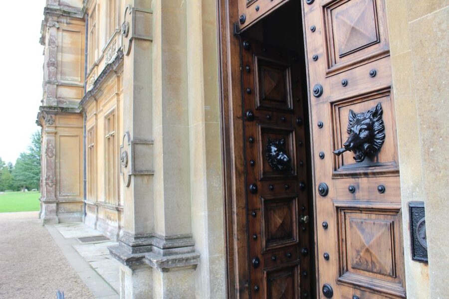 Downton Abbey and Village Small Group Tour from London - Who should book this day trip