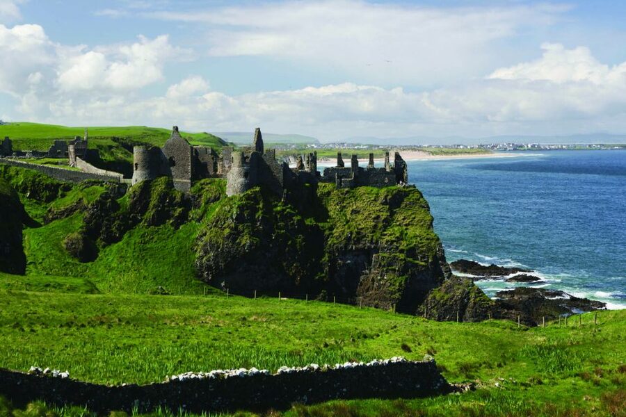 Dublin: Giant's Causeway, Dark Hedges & Titanic Guided Tour - Why this day trip works from Dublin