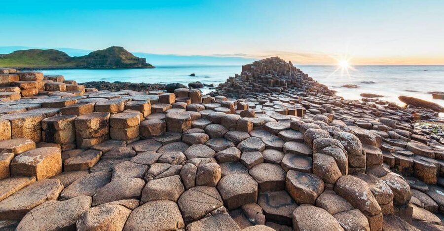 Dublin: Giants Causeway, Dark Hedges, Dunluce & Belfast Tour - Key points before you book