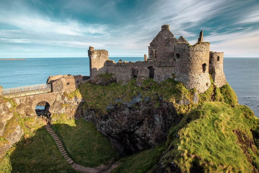 Dublin: Giants Causeway, Dark Hedges, Dunluce & Belfast Tour - What to bring for a wet and active day