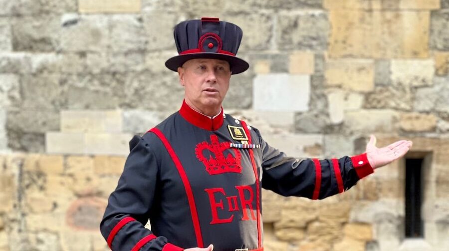 Early Access:Tower of London Opening Ceremony & Royal London - From the City to Westminster by boat