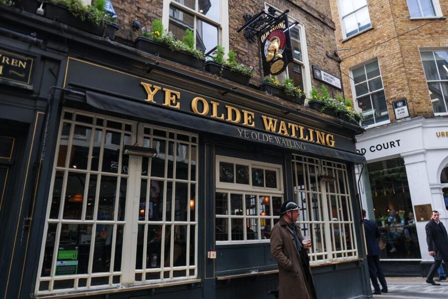 Eating London: Heart Of 'The City' Food Tour - Starting beside St-Mary-Le-Bow