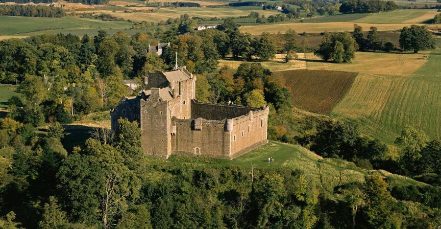 Edinburgh: 2-Day Loch Ness, Glencoe & Highlands Tour - Languages, timing, and a few smart questions