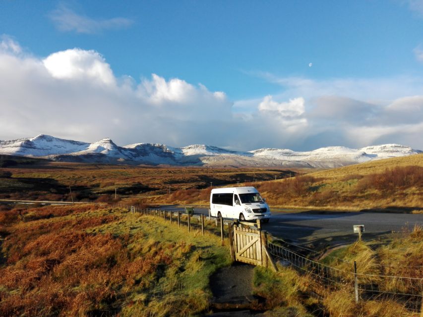 Edinburgh: Eilean Donan, Loch Ness & Glenfinnan 2-Day Tour - Inveraray, Rest and Be Thankful