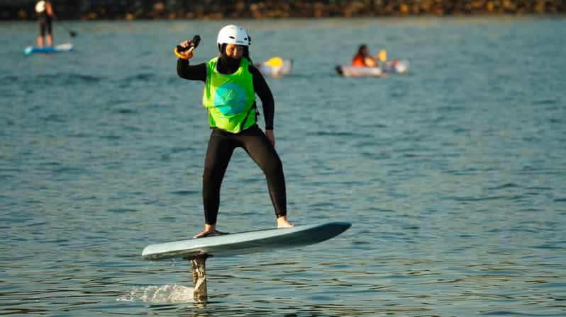 Edinburgh: Fly Over Water On an Electric Hydrofoil Surfboard - Learning to control an electric hydrofoil