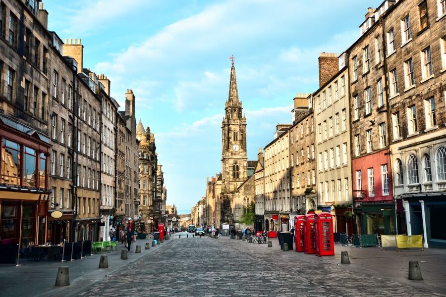 Edinburgh: Guided Harry Potter Tour in French - Following Rowling through the Old Town