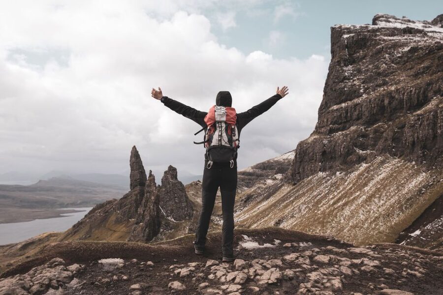Edinburgh: Isle of Skye, Loch Ness, & Highlands 5-Day Tour - Day 1: Edinburgh, the Kelpies, and Glen Coe on the way to Oban
