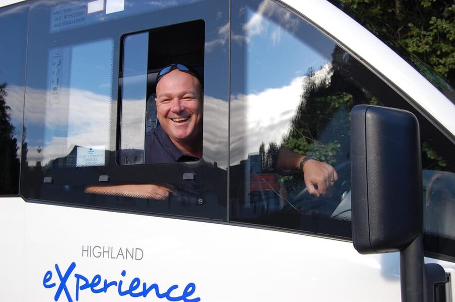 Edinburgh: Loch Ness, Glencoe, Coos & the Highlands Day Tour - Guides, group feel, and what makes the day work