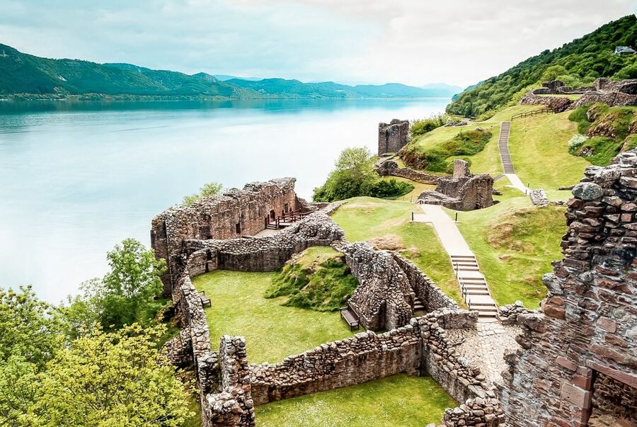 Edinburgh: Loch Ness, Glencoe & the Scottish Highlands Tour - Lunch near Fort William and a quick kilt lesson