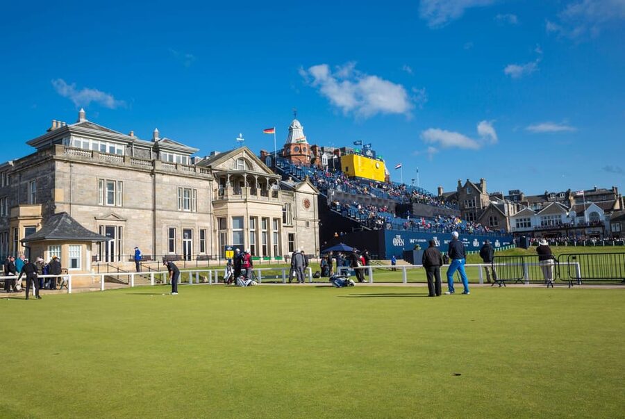 Edinburgh: Private St Andrews and fishing villages of Fife - The university and independent town center