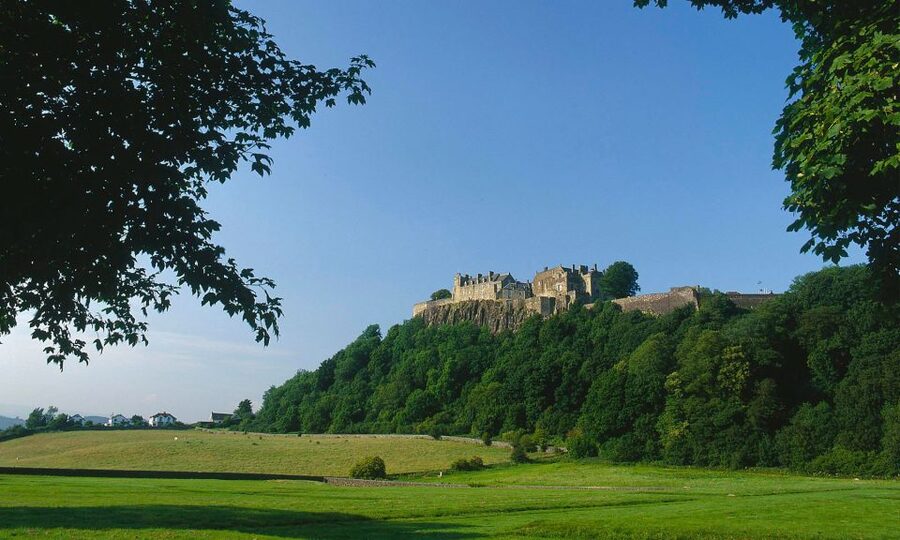 Edinburgh: Stirling, Whisky & St Andrews Tour in Italian - Leaving Edinburgh for Stirling