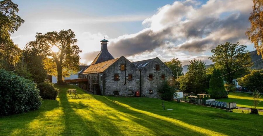 Edinburgh: Ultimate Whisky Experience - Dewar’s Aberfeldy And The Whisky-Making Story