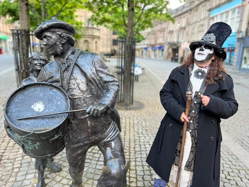 Elgin: High Street Graveyard Walking Tour - The poltergeist that threw produce