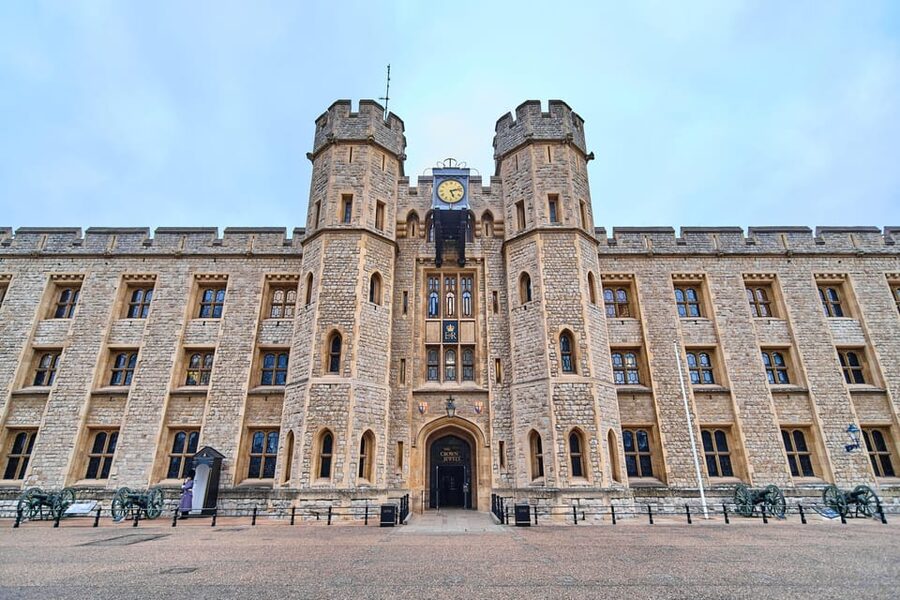 Exclusive Beefeater Meet & Greet at the Tower of London - The Outer Ward and the end of the visit