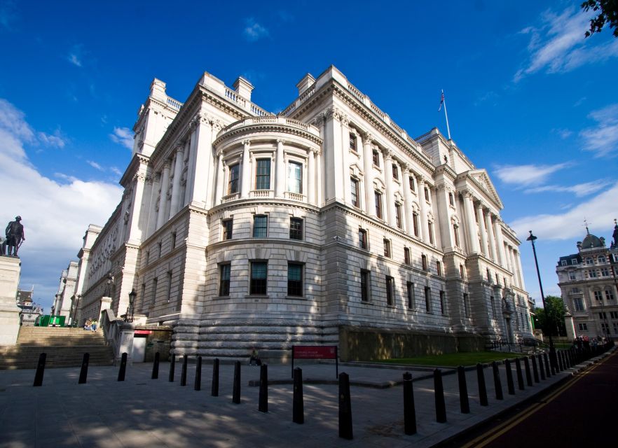 Fast Track Churchill War Rooms and London Highlights Tour - Key points at a glance