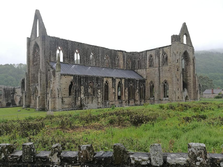 Forest of Dean & Wye Valley: Online Roadtrip Travel Guide - Chepstow and Monmouth for castles and town time