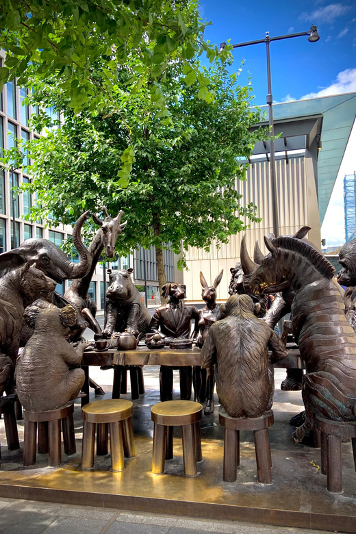 Free things to in London ☀️Outdoors - Camden Market: food first, browsing second