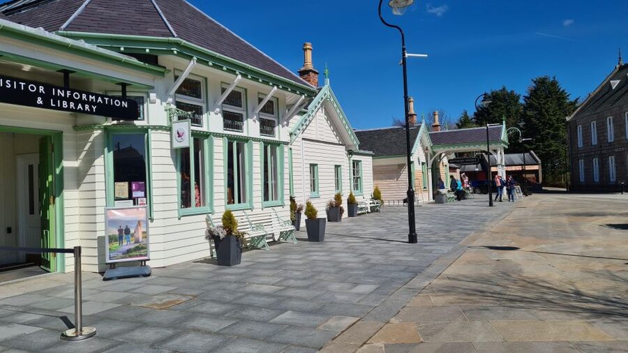 From Aberdeen: Balmoral Estate & Royal Deeside Tour - Ballater, lunch, and Victorian Deeside
