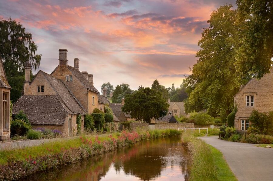 From Bath: Cotswolds Private Day Tour with Pickup - The secret stops and the value of local guiding