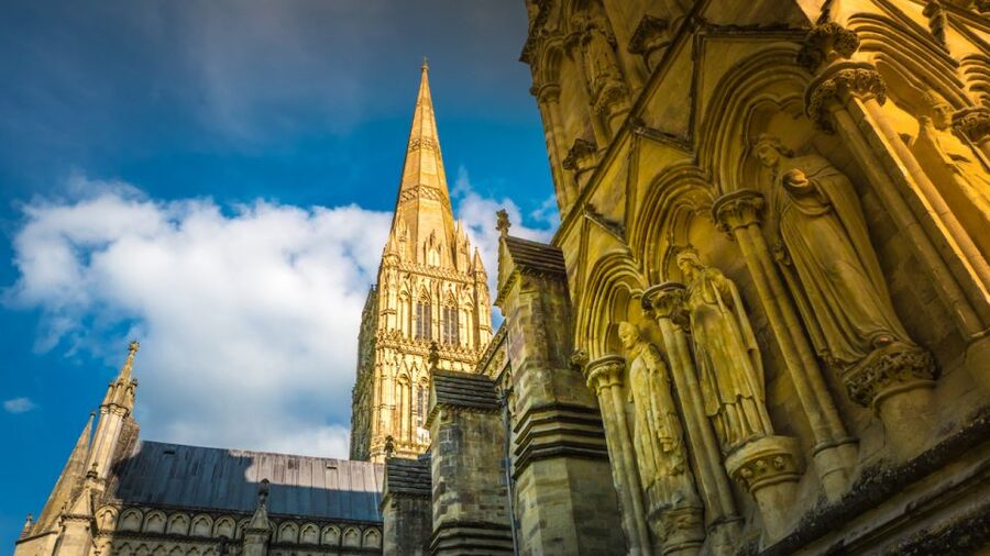 From Bath: Private Stonehenge and Salisbury Tour with Pickup - Leaving Bath in a private Mercedes