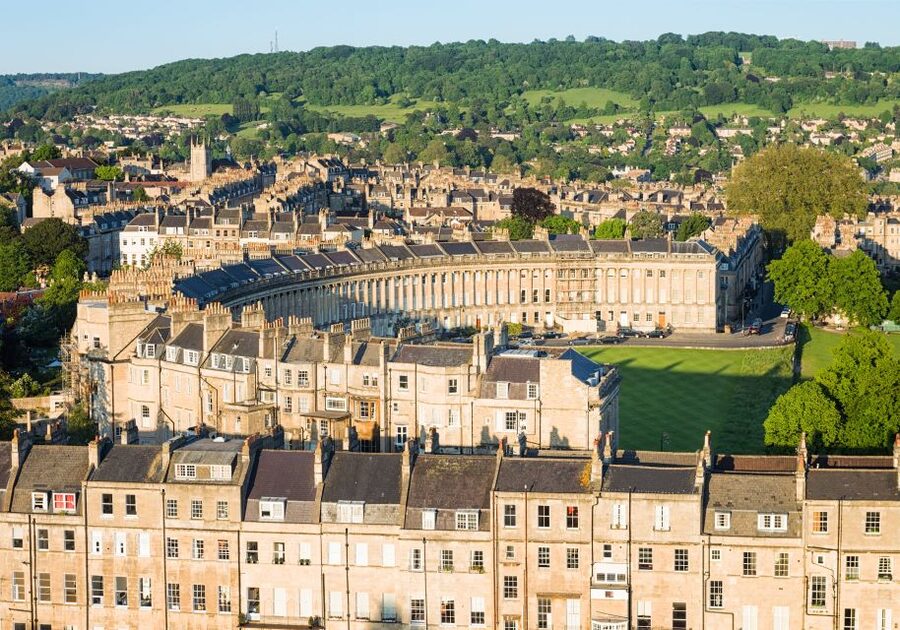 From Birmingham: Stonehenge & Bath Day Tour - Georgian Bath: the Royal Crescent and the Circus