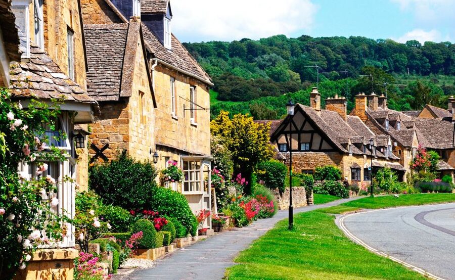 From Brighton: Stratford-upon-Avon & The Cotswolds Day Trip - Why this Brighton day trip makes sense