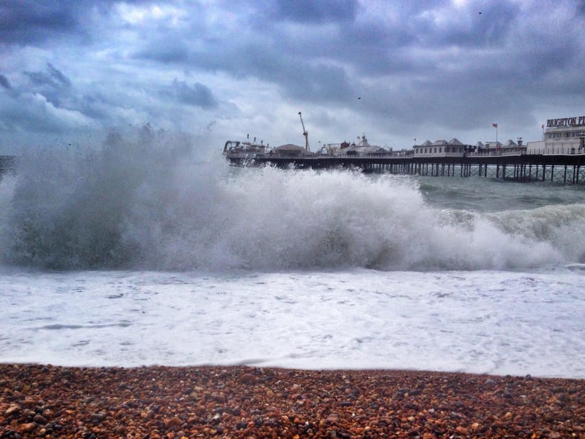 From Cambridge: Day trip to Brighton & The Seven Sisters - The road into Brighton