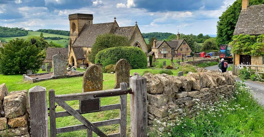From Cambridge: Guided day trip to Stratford & The Cotswolds - Key points at a glance