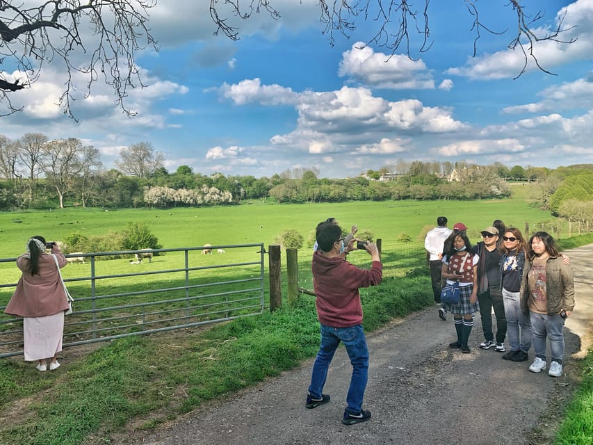 From Cambridge: Guided day trip to Stratford & The Cotswolds - Who should book this tour?