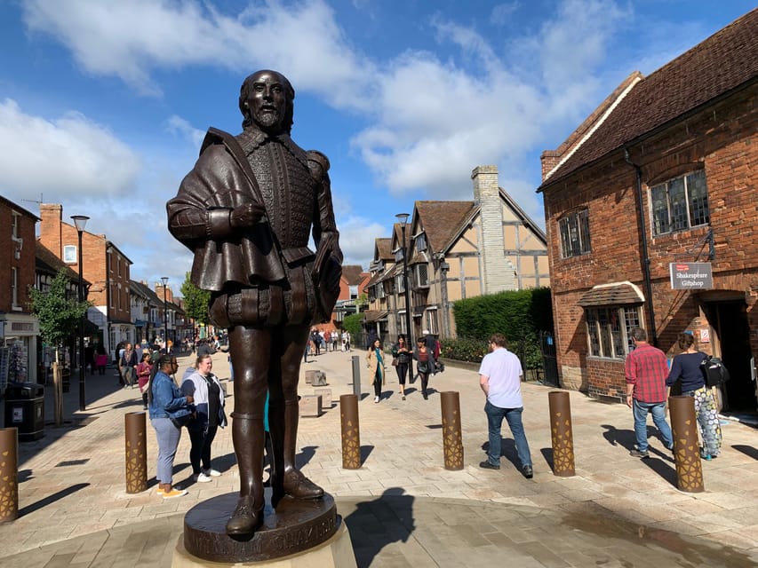 From Cambridge: Guided day trip to Stratford & The Cotswolds - Stratford-upon-Avon: Shakespeare’s town in 90 minutes