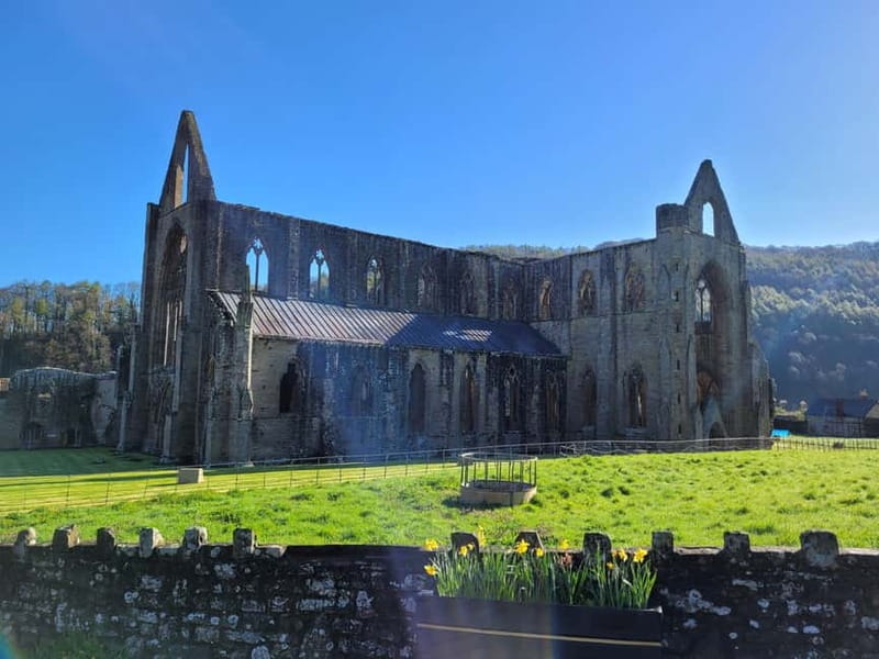 From Cardiff: Guided Tour of Welsh Valleys - Chepstow Castle above the River Wye