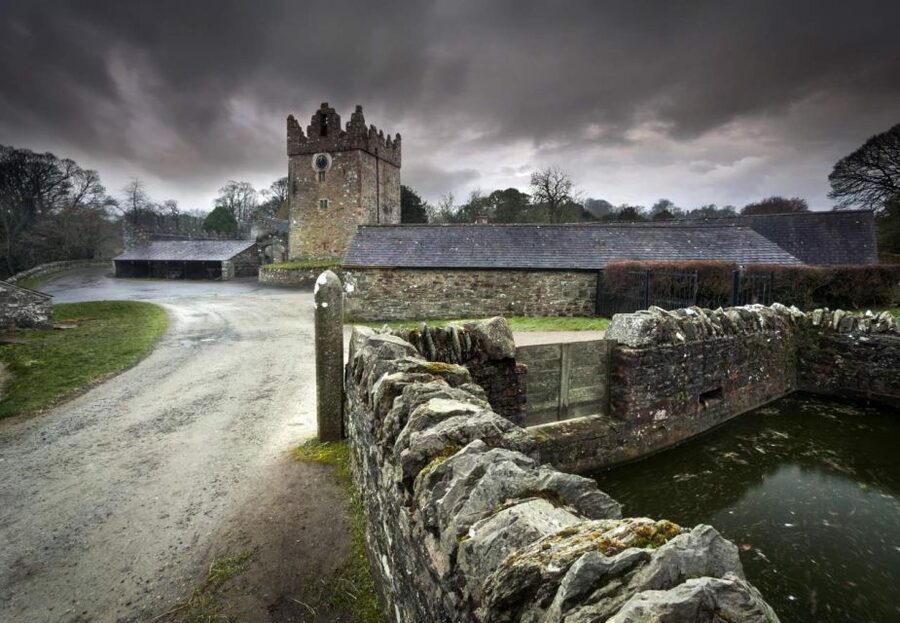 From Dublin: Game of Thrones Winterfell Locations Tour - The guide makes the difference
