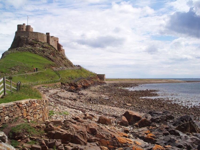 From Edinburg: Viking Coast & Alnwick Castle Day Tour - Is $92.94 good value?