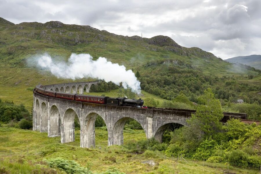 From Edinburgh: 2-Day Highlands Tour with Hogwarts Express - Day one: north from Edinburgh to Pitlochry
